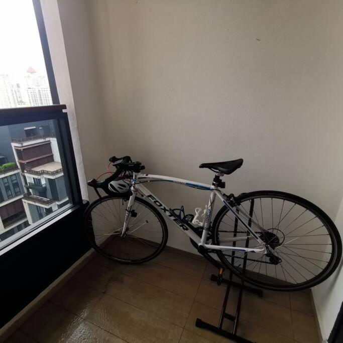 Arcoris Mont Kiara-2-6px-netflix-balcony-osim-xbox-super Fast Internet * Kuala Lumpur